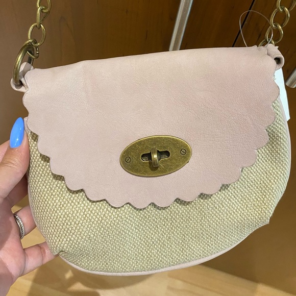 Cute Dainty Purse - Picture 2 of 7